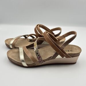 NAOT Women's Hero Brown/Radiant Gold Leather Strappy Hook & Loop Wedge *5047-YBP